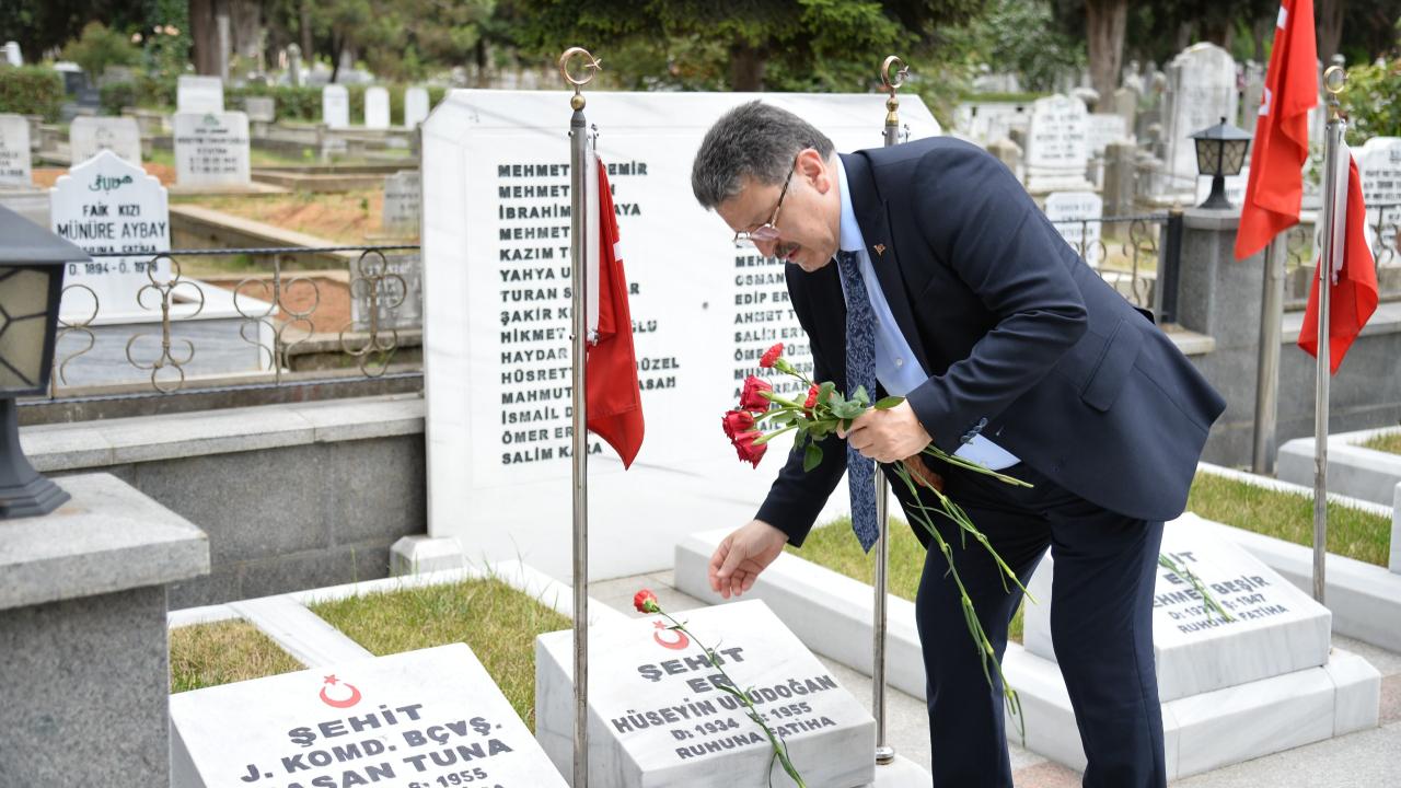 BAŞKAN GENÇ BAĞIMSIZLIK VE VATAN SEVGİSİNİN EN GÜÇLÜ NİŞANES