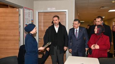 BAŞKAN GENÇ’TEN SAĞLIK ÇALIŞANLARINA TIP BAYRAMI ZİYARETİ