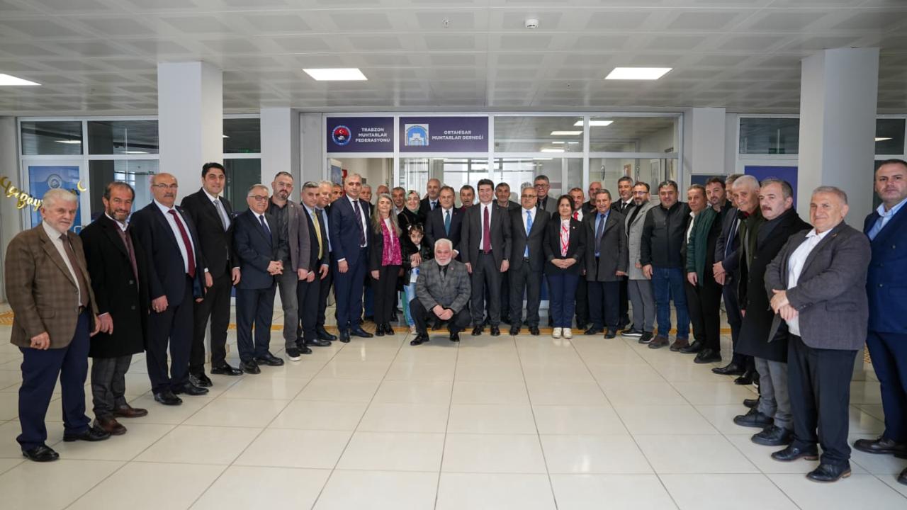 BAŞKAN KAYA, HEMŞERİLERİYLE BAYRAMLAŞTI