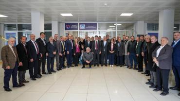 BAŞKAN KAYA, HEMŞERİLERİYLE BAYRAMLAŞTI