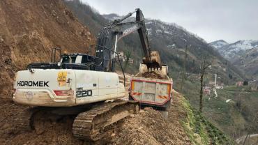 BÜYÜKŞEHİR YOLLARDA VE ALTYAPIDA DÖNÜŞÜM GERÇEKLEŞTİRİYOR