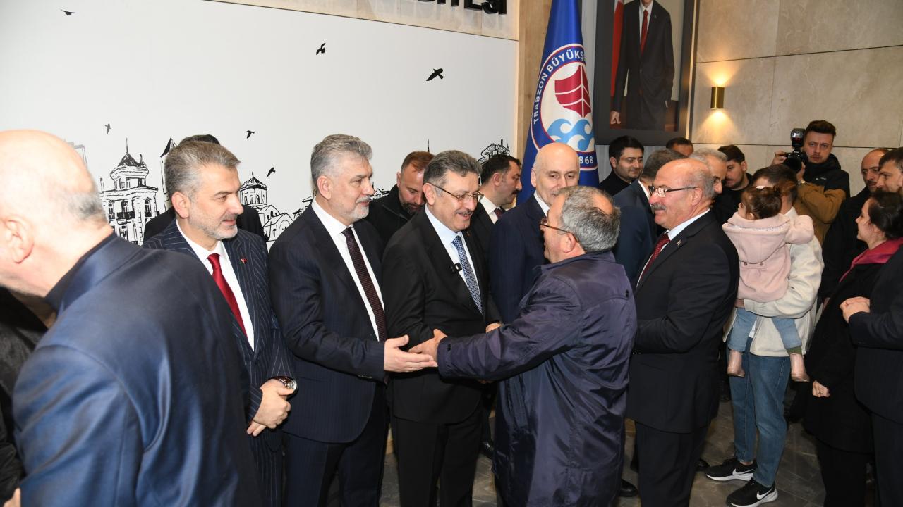 BÜYÜKŞEHİR’DE BAYRAM COŞKUSU