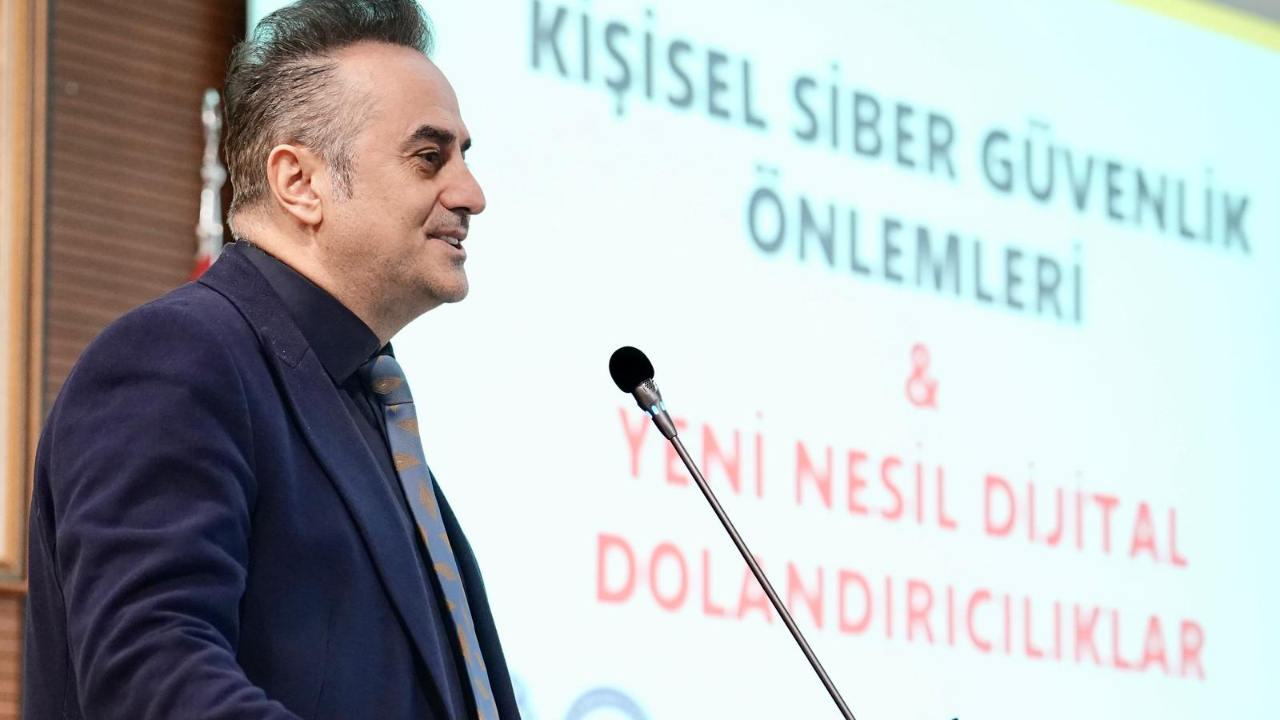 SİBER DOLANDIRICILIĞA KARŞI BİLGİ SEMİNERİ DÜZENLEDİ