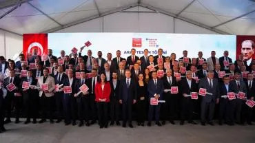 BAŞKAN KAYA, TBB’NİN HİBE ETTİĞİ İŞ MAKİNESİNİ TESLİM ALDI