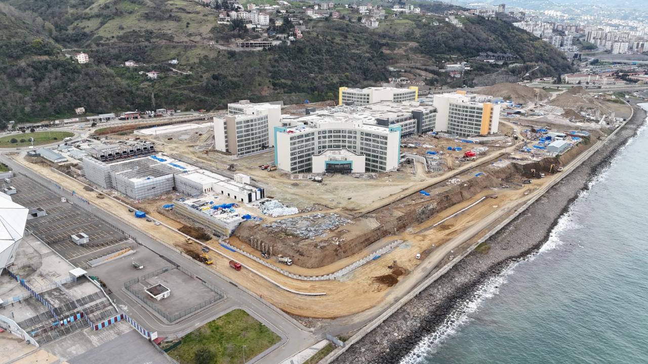 BÜYÜKŞEHİR’DEN ŞEHİR HASTANESİ’NE SAĞLAM ALTYAPI