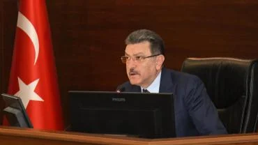 BÜYÜKŞEHİR’İN 2025 YILI FAALİYET RAPORU YETERLİ BULUNDU