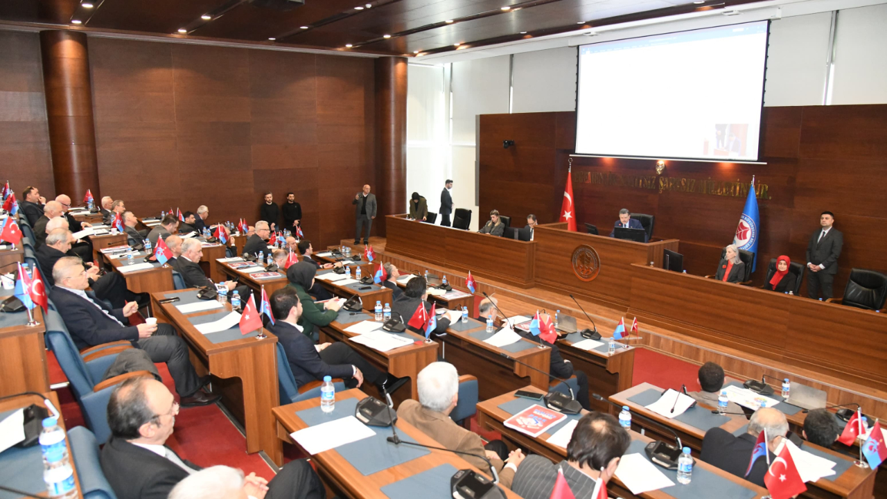 BÜYÜKŞEHİR’İN 2025 YILI FAALİYET RAPORU YETERLİ BULUNDU