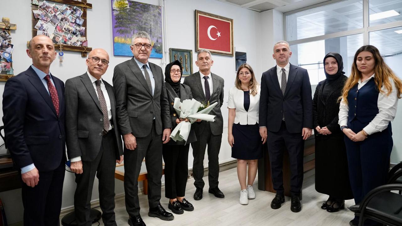 ORTAHİSAR BELEDİYESİ’NDEN DÜNYA OTİZM FARKINDALIK GÜNÜNDE ANLAMLI ETKİNLİKLER