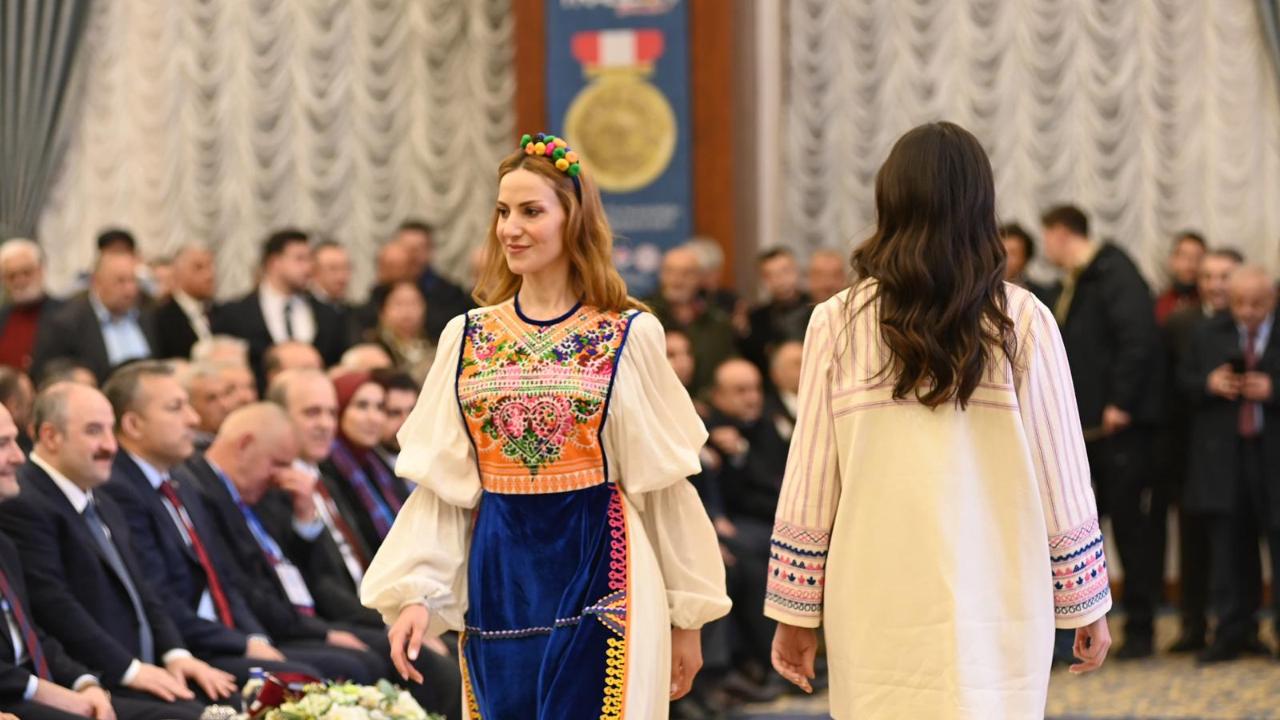 ŞEHRİN MİRASINA SAHİP ÇIKIYOR, GELECEĞİNİ İNŞA EDİYORUZ