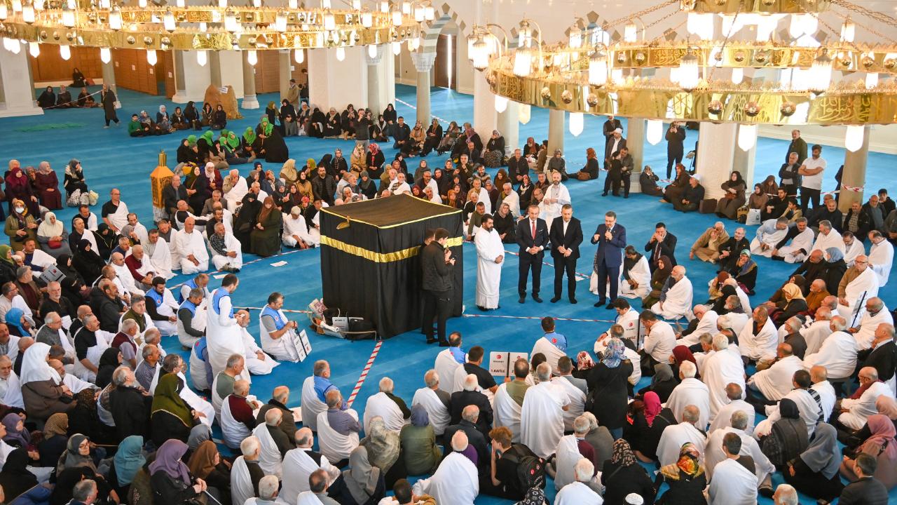 Trabzon’da 950 hacı adayı dualarla uğurlandı