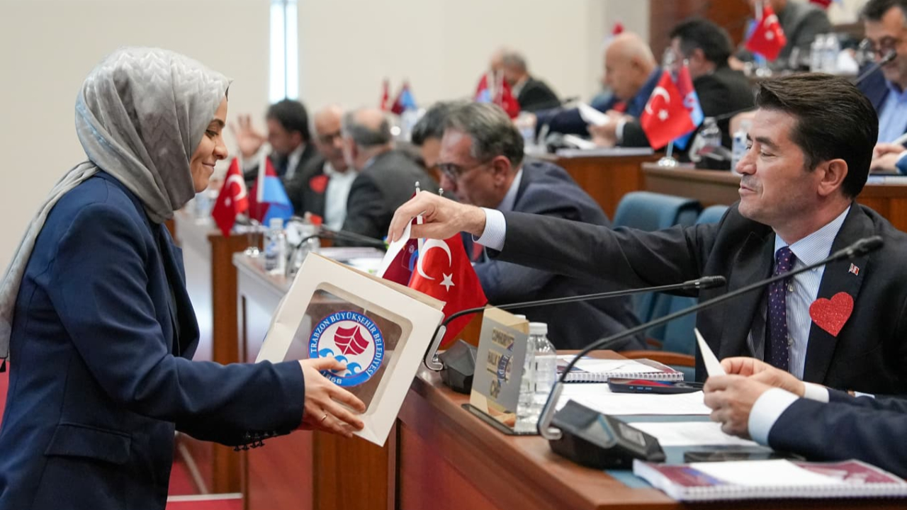 ZORLU, TRABZON BÜYÜKŞEHİR BELEDİYESİ’NİN MALİ TABLOSUNU ORTAYA KOYDU