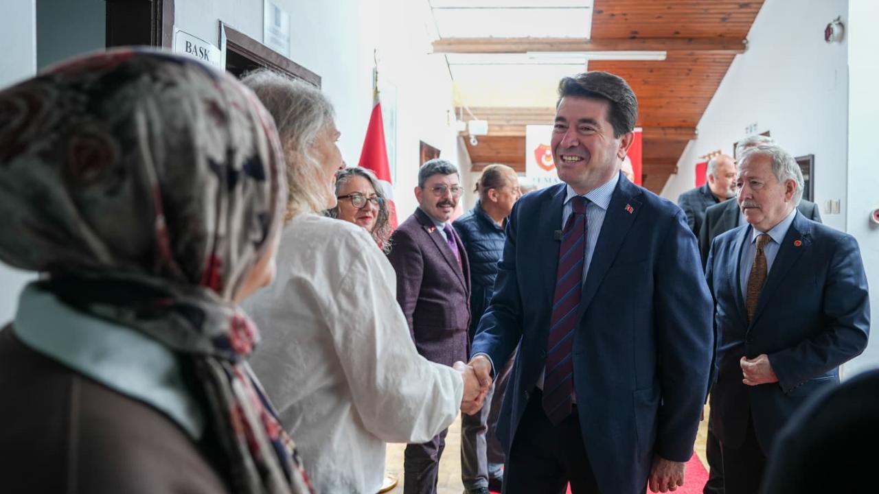 TEMAD TRABZON ŞUBESİ’NDEN BAŞKAN KAYA’YA DERNEK BİNASI TEŞEKKÜRÜ